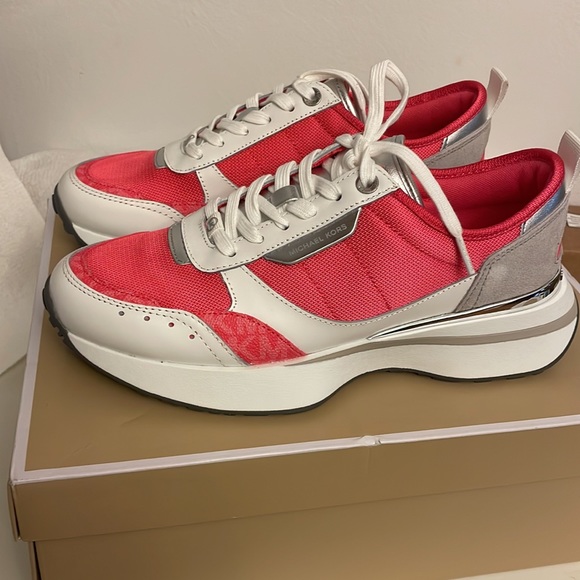 Michael Kors Women's Flynn Trainer Sneakers In Geran/Multi Size 8 M New in Box - Picture 4 of 5